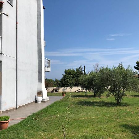 Modern House Pension Afytos Buitenkant foto